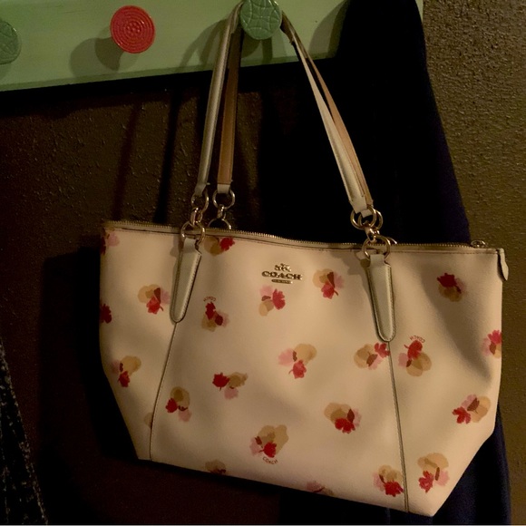 Coach purse - Picture 1 of 4